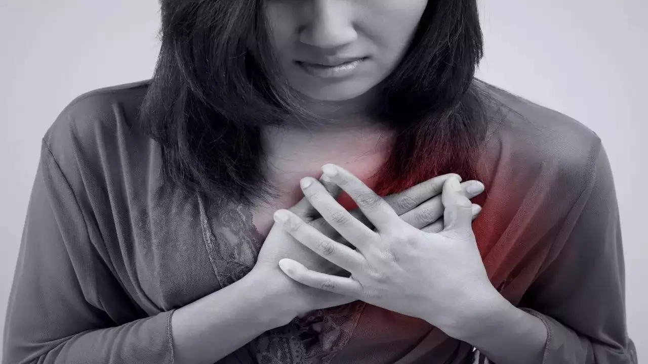 6 Silent Symptoms That Appear Days Before a Heart Attack